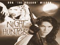 Tko je sad lud? - upitao je lovac na vampire besno.