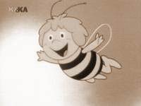 Za razliku od zlih mutiranih afri�kih p�ela, obi�na ameri�ka p�ela poput ove dobro�udno potpoma�e nacionalnu ekonomiju.