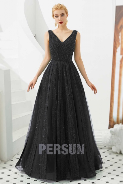 robe de soire noire longue dcollet V 2020 applique de cristaux