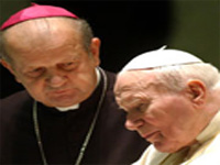 Stanislaw Dziwisz i Papa