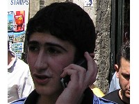 aljo. aljo... to mi je simpati�no jerbo me podsje�a na seriju Alo, alo...