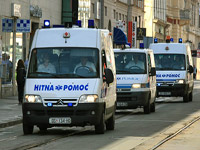 Tri kola Hitne koja su vratila ekipu u Osijek