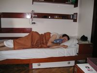 I spavam ja tako spokojno kao zaklani ameri�ki bezglavi zarobljenik, kad, odjednom, iz vedra jutra...