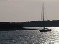 jedrilica koja nam se nije svidjela, jer ne stane puno ljudi na nju. Brod je ipak zakooooon