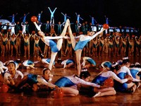Severnokorejske ritmike gimnastiarke na Masovnim igrama