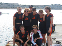 Cure �enskog vesla�kog kluba Hrvatskih studija na regati u Omi�lju 2005.