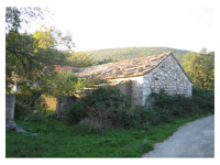 Ku�a ispod Prosjeka